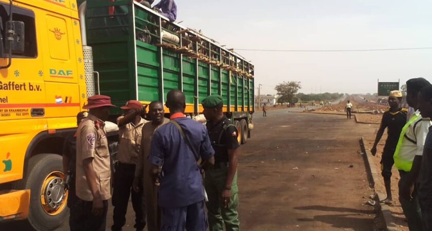 FRSC INTER-AGENCY JOINT TASK FORCE HITS HARD ON TRAILER DRIVERS, ARRESTS 35 TRAILERS CARRYING 982 PASSENGERS