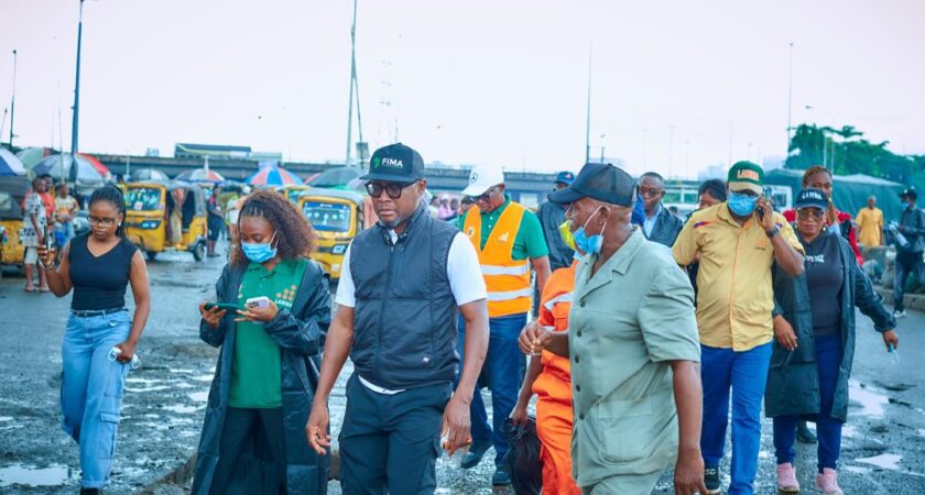 LAWMA SUSTAINS CLEAN-UP DRIVE, CLEARS BLACK SPOTS IN APAPA*     *Warns Against Indiscriminate Waste Disposal*