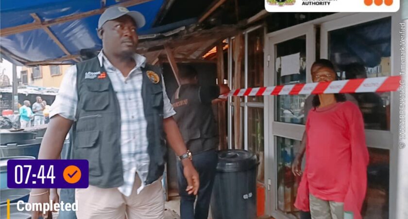 LAWMA CLOSES SHOPS ALONG TEJUOSHO-OJUELEGBA CORRIDOR OVER ILLEGAL WASTE DUMPING